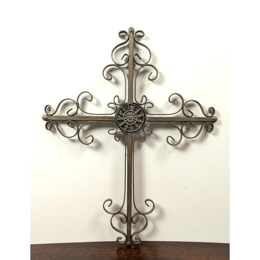 Decorative 18 inch Rustic Metal Ornate Cross Wall Hanging Religious Decor